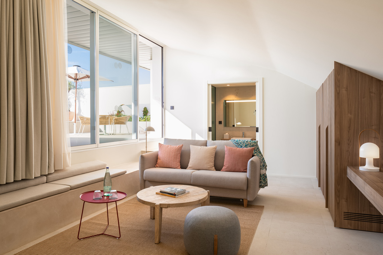 Pool_Penthouse_lowres-1